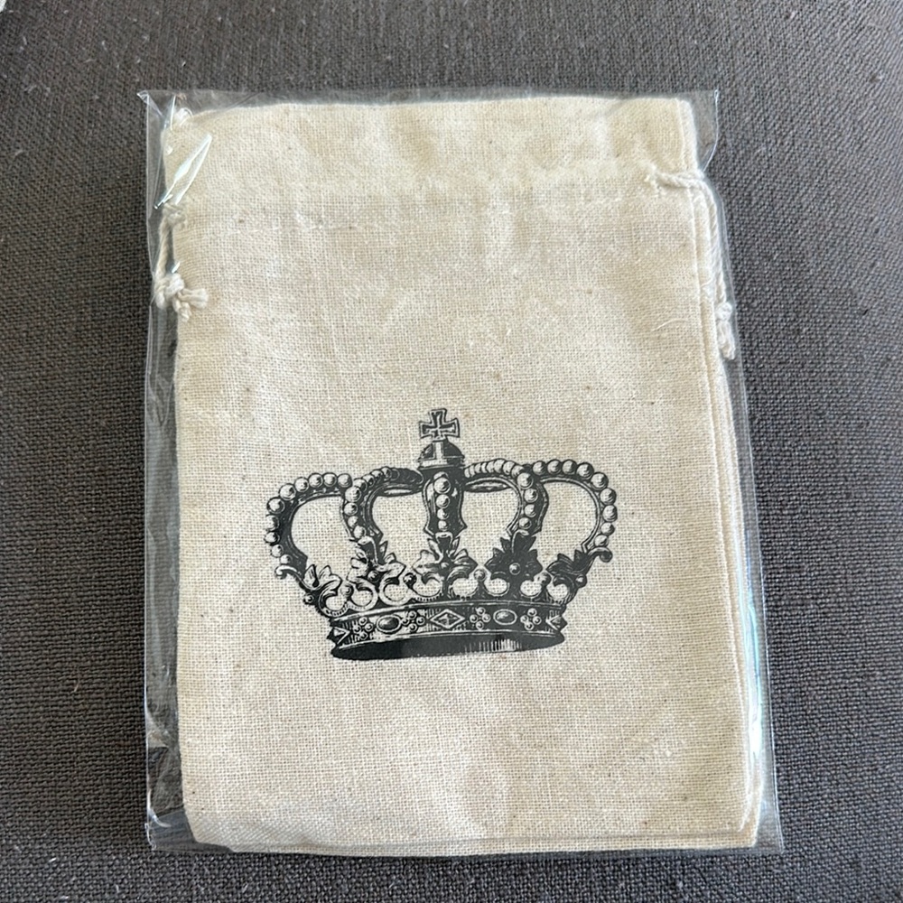 Crown Print Drawstring Pouch